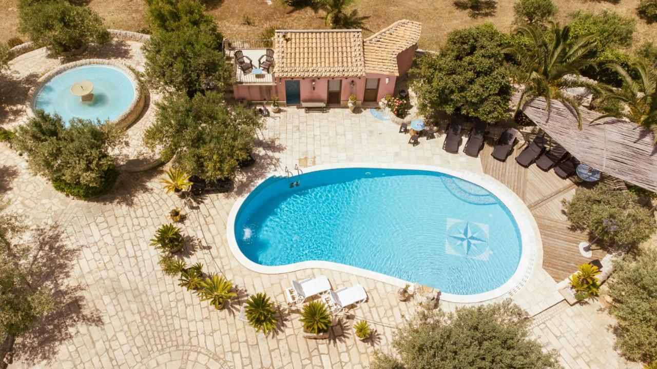 Dependance In Villa Con Piscina Ragusa Buitenkant foto
