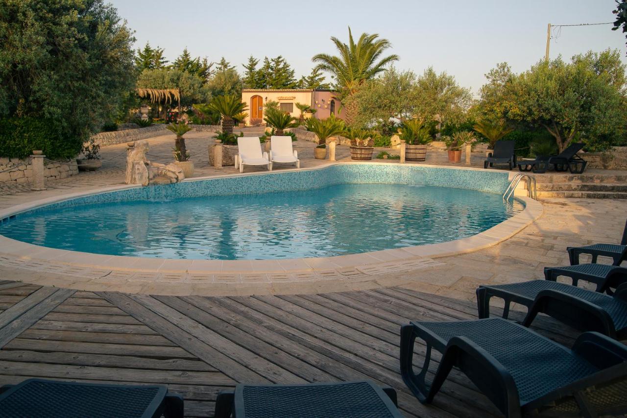 Dependance In Villa Con Piscina Ragusa Buitenkant foto