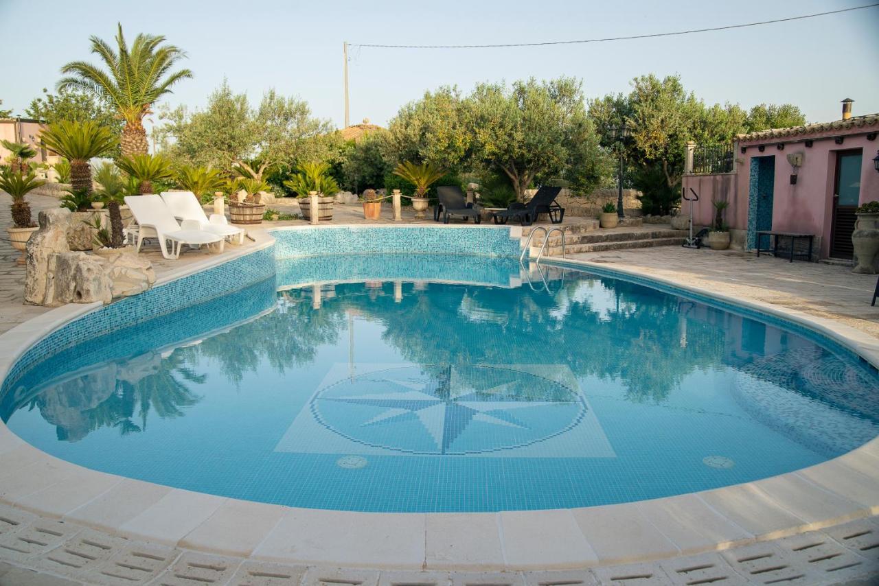 Dependance In Villa Con Piscina Ragusa Buitenkant foto