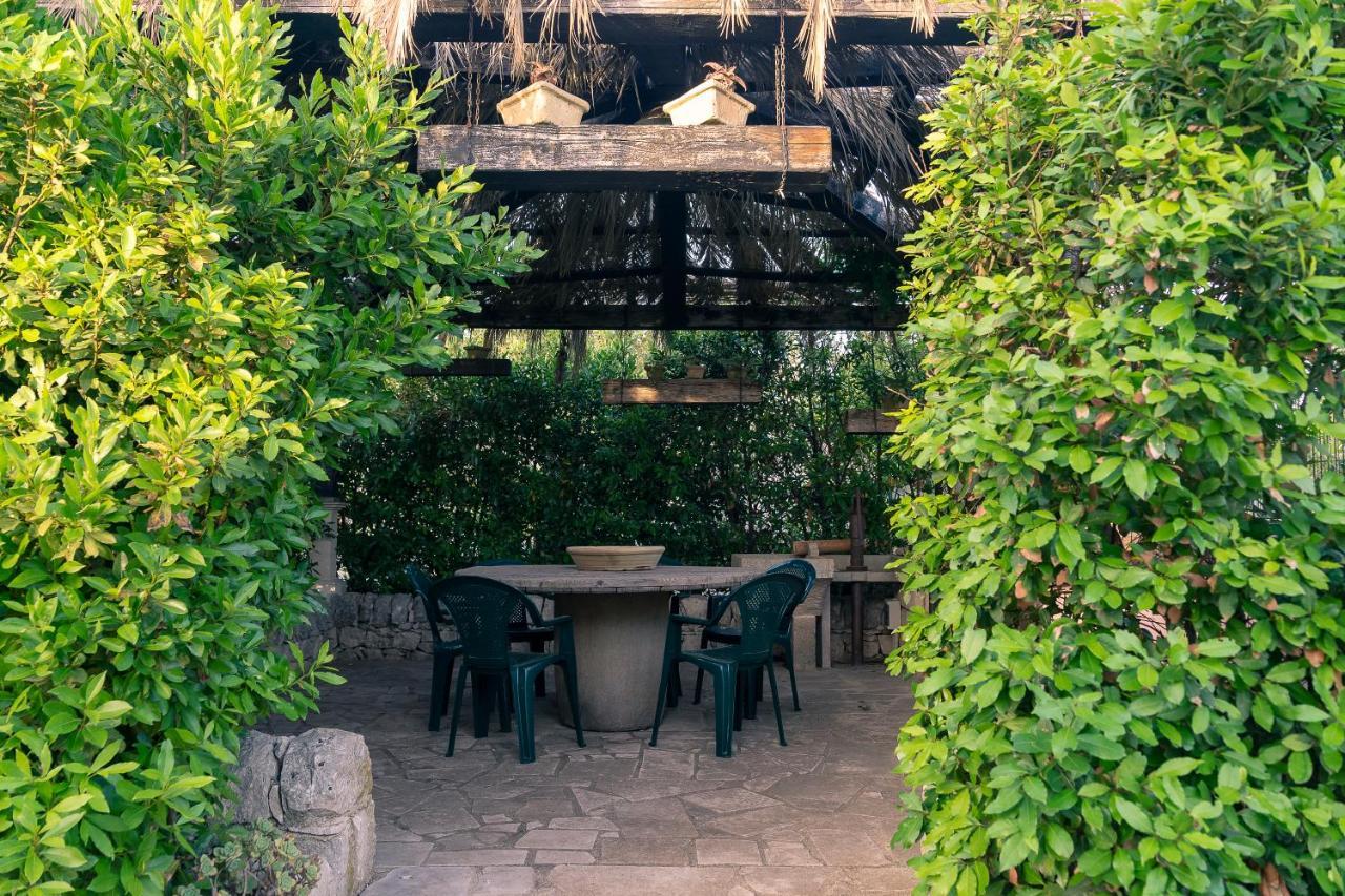 Dependance In Villa Con Piscina Ragusa Buitenkant foto