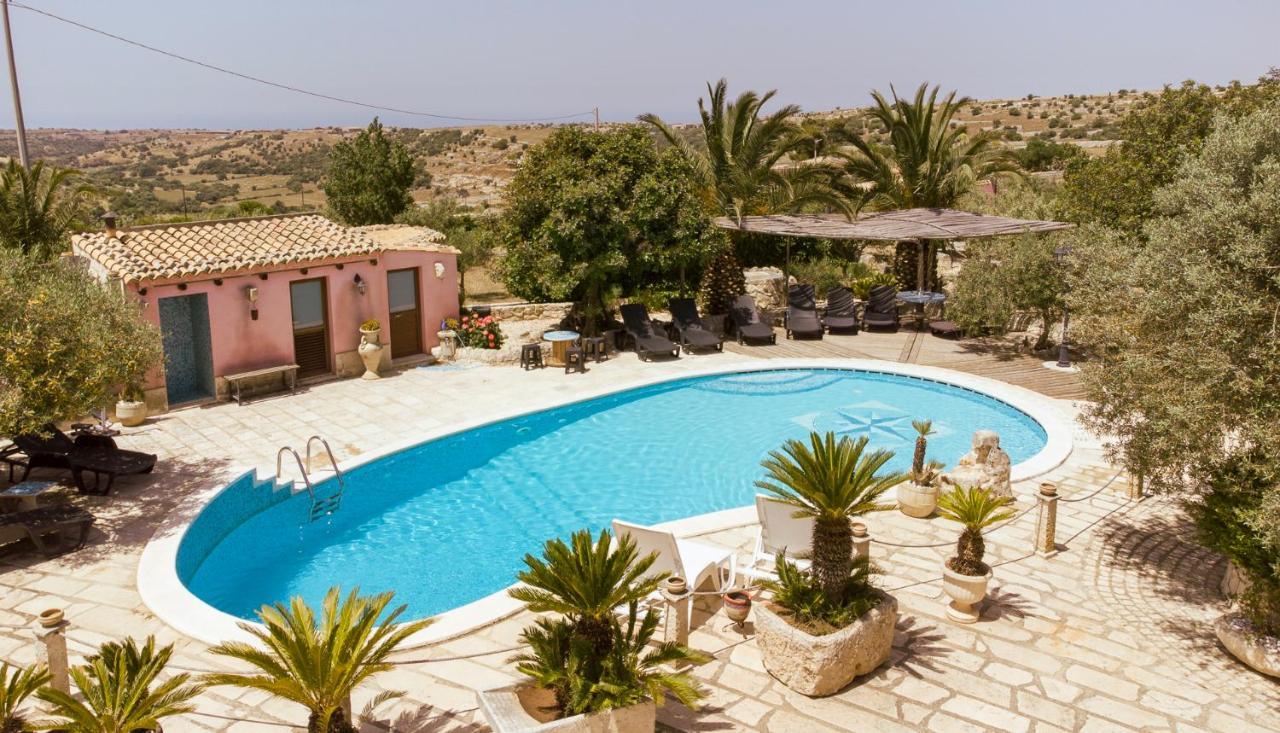 Dependance In Villa Con Piscina Ragusa Buitenkant foto