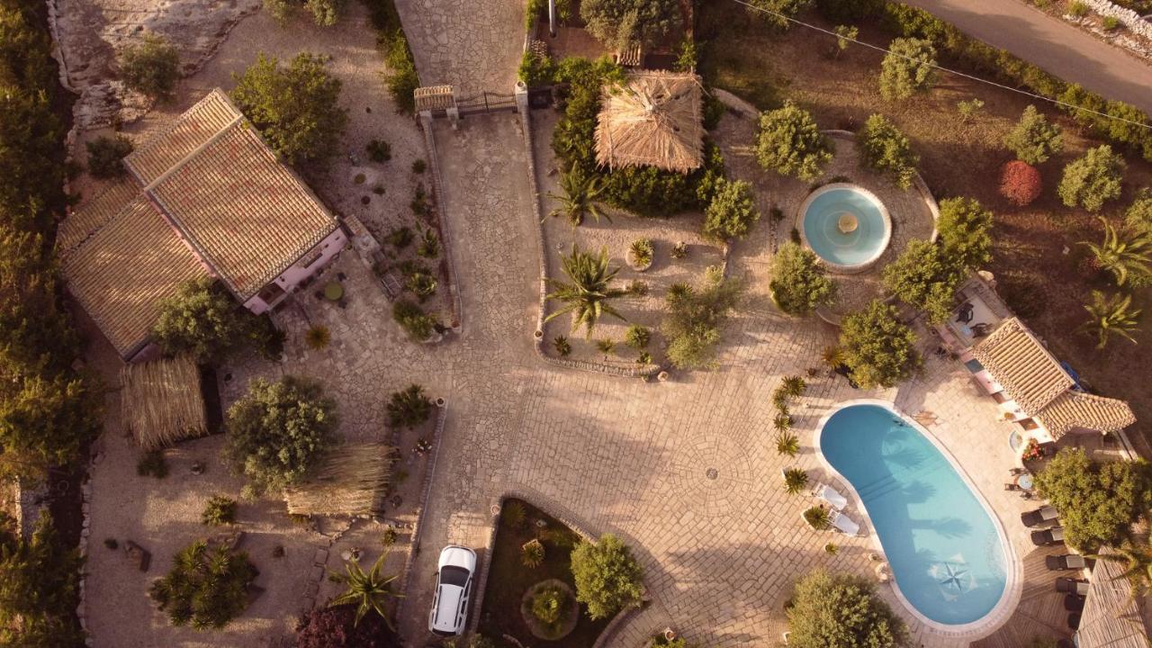 Dependance In Villa Con Piscina Ragusa Buitenkant foto