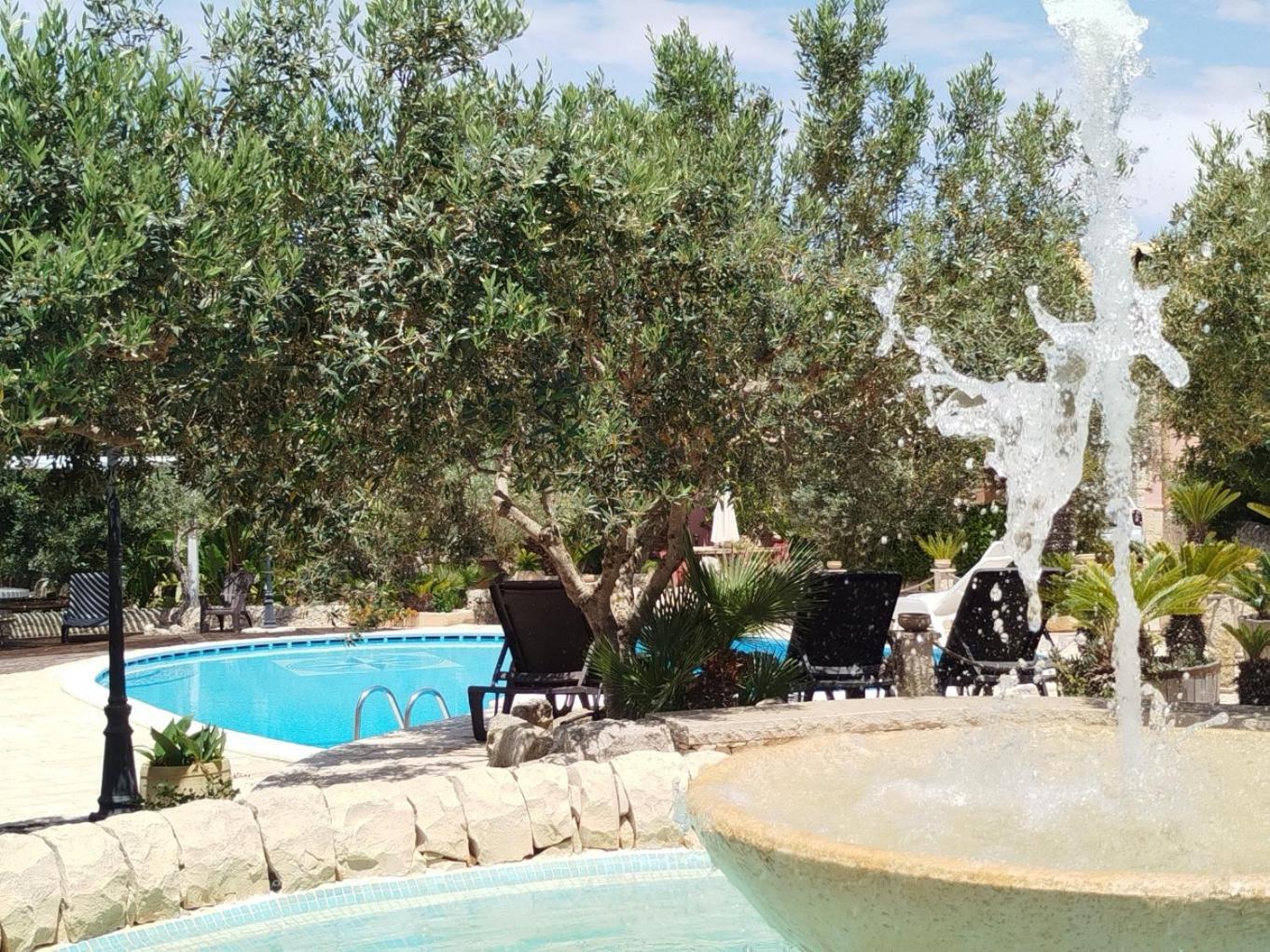 Dependance In Villa Con Piscina Ragusa Buitenkant foto